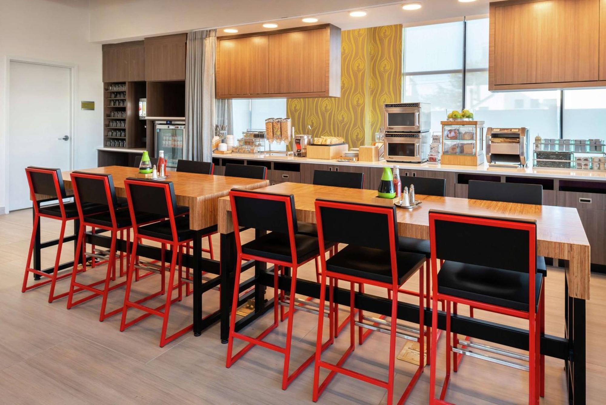 Home2 Suites By Hilton Columbia Downtown Bagian luar foto